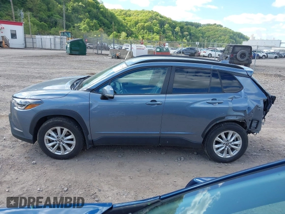 2023 Toyota Corolla Cross LE с VIN 7MUCAABG4PV063433, выставлен на аукционе IAAI как лот 42227150 с пробегом 40 387 миль миль и . История ставок и продаж доступна на DreamBid. Изображение 15.