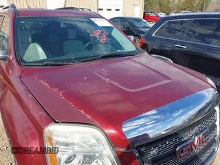 2011 GMC Terrain SLT-2 with VIN 2CTFLXE55B6351239, listed as a IAAI auction lot 41797357 with 226,264 mi miles. Bid and sale history available at carsss.com. Image 6.
