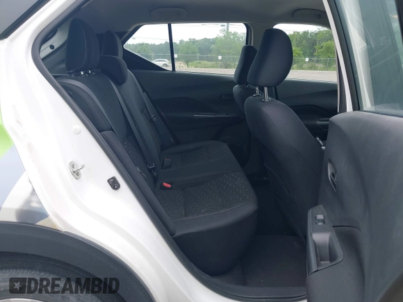 2022 Nissan Kicks S z VIN 3N1CP5BV3NL503498, wystawiony jako IAAI lot #42203907 z przebiegiem 30 139 mil mil oraz . Historia ofert i sprzedaży dostępna na DreamBid. Obrazek 8.