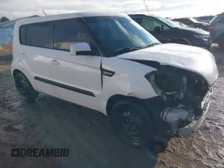 2012 Kia Soul with VIN KNDJT2A51C7375070, listed as a IAAI auction lot 41120655 with 138,867 mi miles. Bid and sale history available at carsss.com. Image 1.