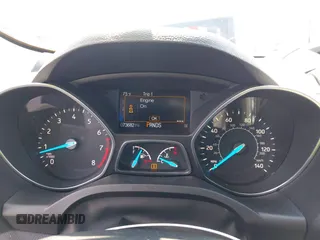 2017 Ford Escape S z VIN 1FMCU0F72HUE74070, wystawiony jako IAAI lot #42462043 z przebiegiem 73 682 mil mil oraz . Historia ofert i sprzedaży dostępna na DreamBid. Obrazek 7.