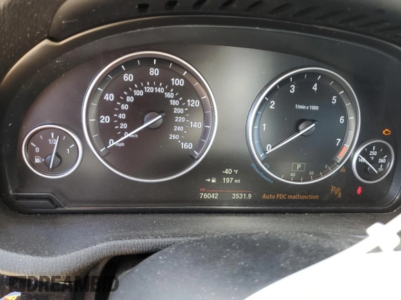 2017 BMW X4 xDrive28i with VIN 5UXXW3C3XH0T80382, listed as a Copart auction lot 52901823 with 76,042 mi miles. Bid and sale history available at carsss.com. Image 9.