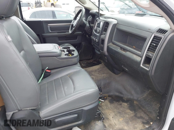 2015 Ram 1500 Tradesman with VIN 3C6JR7DT5FG660649, listed as a IAAI auction lot 41672656 with 156,189 mi miles and . Bid and sale history available at DreamBid. Image 5.
