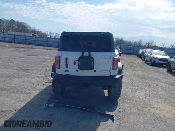 2024 Ford Bronco Badlands с VIN 1FMEE9BP3RLA42126, выставлен на аукционе IAAI как лот 41617420 с пробегом 7 662 миль миль и . История ставок и продаж доступна на DreamBid. Изображение 16.