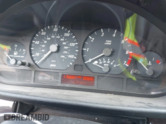 2001 BMW 3 Series 325Ci с VIN WBABS33411JY42079, выставлен на аукционе IAAI как лот 42600667 с пробегом 116 684 миль миль и . История ставок и продаж доступна на DreamBid. Изображение 7.