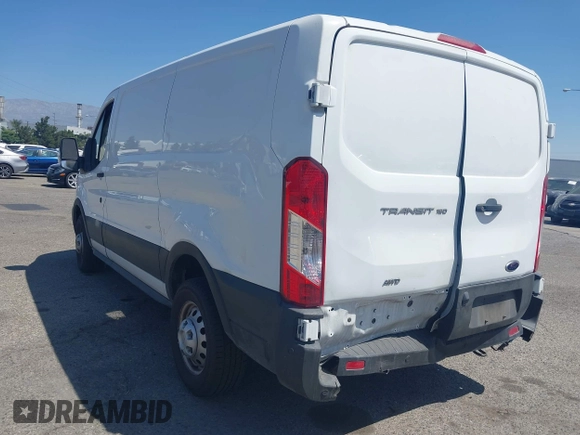 2023 Ford Transit z VIN 1FTYE2Y89PKA72629, wystawiony jako IAAI lot #42633315 z przebiegiem 61 547 mil mil oraz . Historia ofert i sprzedaży dostępna na DreamBid. Obrazek 3.