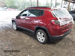 2022 Jeep Compass Latitude z VIN 3C4NJDBBXNT158865, wystawiony jako IAAI lot #41973643 z przebiegiem 11 209 mil mil oraz . Historia ofert i sprzedaży dostępna na DreamBid. Obrazek 3.