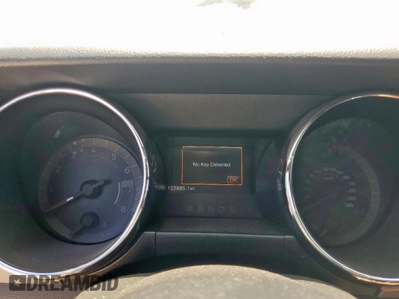 2015 Ford Mustang GT z VIN 1FA6P8CF5F5354828, wystawiony jako Copart lot #56556785 z przebiegiem 122 885 mil mil oraz Szkody całkowita. Historia ofert i sprzedaży dostępna na DreamBid. Obrazek 9.
