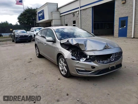 2015 Volvo V60 T5 Drive-E with VIN YV140MEJ3F1246824, listed as a Copart auction lot 76025774 with 95,055 mi miles and Salvage Title. Bid and sale history available at carsss.com. Image 12.