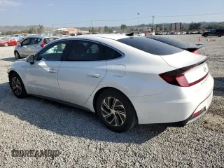 2021 Hyundai Sonata Hybrid Blue with VIN KMHL24JJ8MA035371, listed as a Copart auction lot 67689393 with 61,447 mi miles. Bid and sale history available at carsss.com. Image 2.