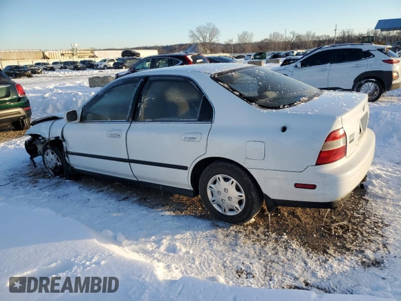 1995 Honda Accord LX with VIN 1HGCD5633SA075239, listed as a Copart auction lot 41386425 with 244,611 mi miles and Salvage Title. Bid and sale history available at carsss.com. Image 2.
