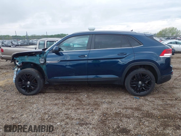 2021 Volkswagen Atlas SE with VIN 1V2LC2CA2MC228525, listed as a IAAI auction lot 42127917 with 74,707 mi miles and . Bid and sale history available at DreamBid. Image 14.