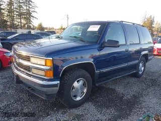 1997 Chevrolet Tahoe with VIN 1GNEK13R4VJ418974, listed as a IAAI auction lot 41560411 with 198,170 mi miles. Bid and sale history available at carsss.com. Image 17.