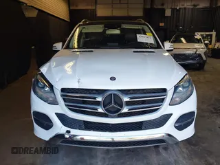 2017 Mercedes-Benz GLE 350 z VIN 4JGDA5HB2HA913359, wystawiony jako IAAI lot #42017821 z przebiegiem 81 885 mil mil oraz . Historia ofert i sprzedaży dostępna na DreamBid. Obrazek 12.