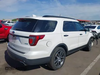 2017 Ford Explorer Sport z VIN 1FM5K8GT6HGA43481, wystawiony jako IAAI lot #42159456 z przebiegiem 86 010 mil mil oraz . Historia ofert i sprzedaży dostępna na DreamBid. Obrazek 4.