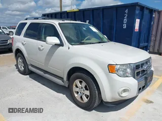 2011 Ford Escape Limited с VIN 1FMCU0E73BKB13113, выставлен на аукционе IAAI как лот 42556231 с пробегом 183 491 миль миль и . История ставок и продаж доступна на DreamBid. Изображение 1.