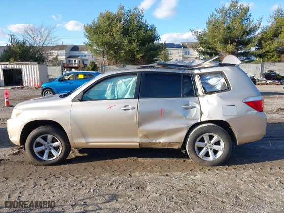 2009 Toyota Highlander with VIN JTEDS41A692084543, listed as a IAAI auction lot 41208295 with 203,620 mi miles. Bid and sale history available at carsss.com. Image 14.