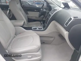 2011 GMC Acadia SLT1 with VIN 1GKKRRED1BJ201468, listed as a IAAI auction lot 41865106 with 210,244 mi miles. Bid and sale history available at carsss.com. Image 5.
