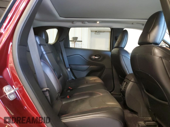 2019 Jeep Cherokee Trailhawk Elite with VIN 1C4PJMBX8KD229146, listed as a Copart auction lot 58832605 with 61,804 mi miles and Non repairable. Bid and sale history available at DreamBid. Image 11.
