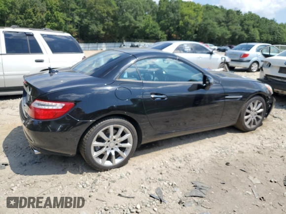 2016 Mercedes-Benz SLK 300 z VIN WDDPK3JAXGF123688, wystawiony jako Copart lot #64888383 z przebiegiem 81 733 mil mil oraz . Historia ofert i sprzedaży dostępna na DreamBid. Obrazek 3.