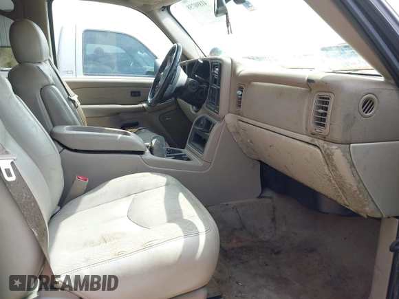 2004 GMC Yukon XL SLT with VIN 1GKEC16ZX4J241996, listed as a IAAI auction lot 41890758 with 1 mi miles. Bid and sale history available at carsss.com. Image 5.