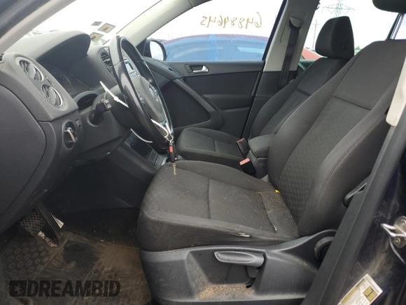 2013 Volkswagen Tiguan S with VIN WVGAV3AX3DW589739, listed as a Copart auction lot 64884645 with 101,760 mi miles and Clean title. Bid and sale history available at DreamBid. Image 7.