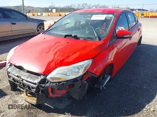 2014 Ford Focus SE with VIN 1FADP3K2XEL462753, listed as a IAAI auction lot 41880695 with 195,569 mi miles. Bid and sale history available at carsss.com. Image 6.