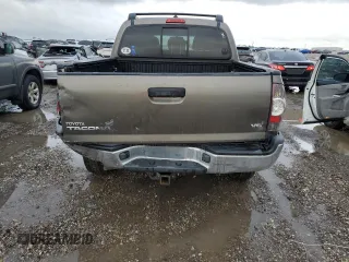 2014 Toyota Tacoma with VIN 5TFLU4EN4EX086960, listed as a Copart auction lot 49636985 with 163,004 mi miles and Salvage Title. Bid and sale history available at DreamBid. Image 6.