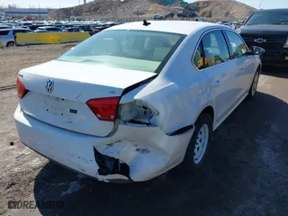 2012 Volkswagen Passat SE with VIN 1VWBP7A3XCC039314, listed as a IAAI auction lot 41741077 with 169,305 mi miles. Bid and sale history available at carsss.com. Image 4.