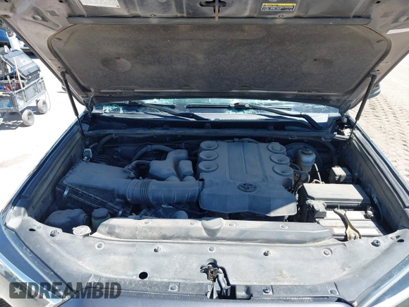 2020 Toyota 4Runner SR5 with VIN JTEZU5JR0L5214205, listed as a IAAI auction lot 42056527 with 159,814 mi miles and . Bid and sale history available at DreamBid. Image 10.