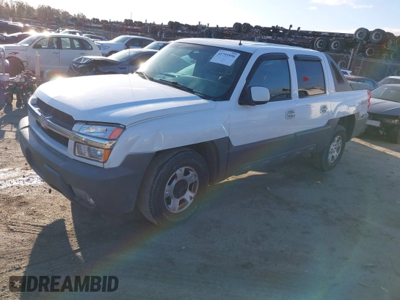 2002 Chevrolet Avalanche with VIN 3GNEK13T02G134587, listed as a IAAI auction lot 41793950 with 226,625 mi miles. Bid and sale history available at carsss.com. Image 2.