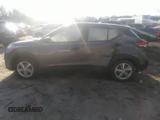 2020 Nissan Kicks S with VIN 3N1CP5BV5LL560282, listed as a IAAI auction lot 41164350 with 68,095 mi miles and . Bid and sale history available at carsss.com. Image 14.