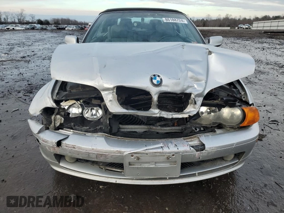 2001 BMW 3 Series 325Ci with VIN WBABS334X1JY42114, listed as a Copart auction lot 86188724 with 218,780 mi miles and Clean Title. Bid and sale history available at carsss.com. Image 5.