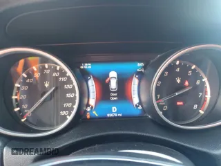 2017 Maserati Levante z VIN ZN661XUA2HX255298, wystawiony jako Copart lot #43757675 z przebiegiem 93 678 mil mil oraz Szkoda całkowita • Salvage title. Historia ofert i sprzedaży dostępna na DreamBid. Obrazek 9.