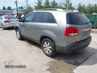 2011 Kia Sorento LX with VIN 5XYKT4A1XBG063246, listed as a IAAI auction lot 42019664 with 264,937 mi miles. Bid and sale history available at carsss.com. Image 3.