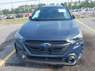 2025 Subaru Outback Onyx z VIN 4S4BTALC0S3195820, wystawiony jako IAAI lot #42088122 z przebiegiem 2153 mil mil oraz . Historia ofert i sprzedaży dostępna na DreamBid. Obrazek 13.