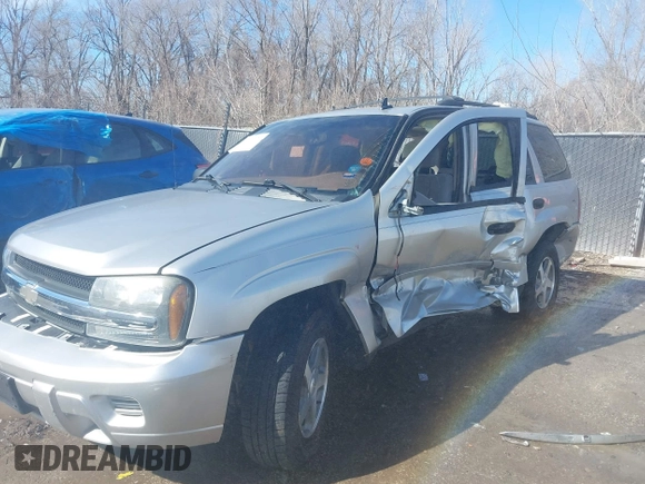 2006 Chevrolet TrailBlazer with VIN 1GNDT13S162124181, listed as a IAAI auction lot 41606926 with 200,785 mi miles and . Bid and sale history available at DreamBid. Image 6.