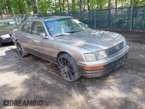 1995 Lexus LS 400 z VIN JT8UF22E9S0018339, wystawiony jako IAAI lot #42289526 z przebiegiem 225 642 mil mil oraz . Historia ofert i sprzedaży dostępna na DreamBid. Obrazek 1.