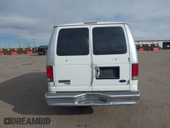 2008 Ford Econoline Passenger XL with VIN 1FBSS31L58DB42639, listed as a IAAI auction lot 41301281 with 122,582 mi miles and . Bid and sale history available at DreamBid. Image 15.