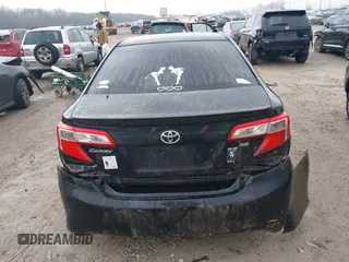 2012 Toyota Camry L with VIN 4T1BF1FK7CU125950, listed as a IAAI auction lot 41657023 with 202,057 mi miles. Bid and sale history available at carsss.com. Image 16.