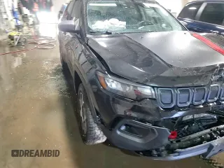 2022 Jeep Compass Trailhawk z VIN 3C4NJDDB5NT148368, wystawiony jako Copart lot #48808755 z przebiegiem 62 060 mil mil oraz Szkoda całkowita • Salvage title. Historia ofert i sprzedaży dostępna na DreamBid. Obrazek 13.