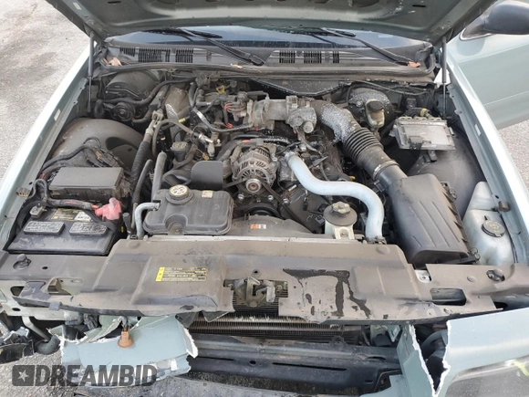 2006 Ford Police Interceptor z VIN 2FAHP71W96X101418, wystawiony jako Copart lot #44631095 z przebiegiem 161 157 mil mil oraz Szkoda całkowita • Salvage title. Historia ofert i sprzedaży dostępna na DreamBid. Obrazek 13.