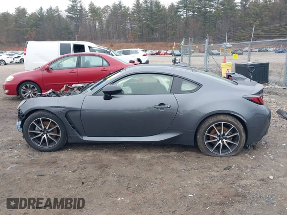 2022 Toyota GR86 with VIN JF1ZNBC12N8753360, listed as a IAAI auction lot 41109470 with 1 mi miles. Bid and sale history available at carsss.com. Image 14.