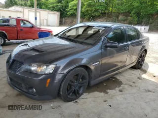 2008 Pontiac G8 z VIN 6G2ER57798L143560, wystawiony jako Copart lot #47386605 z przebiegiem 161 483 mil mil oraz Szkody całkowita. Historia ofert i sprzedaży dostępna na DreamBid. Obrazek 1.