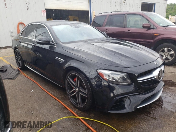 2018 Mercedes-Benz E-Class AMG E 63 S with VIN WDDZF8KB6JA374813, listed as a Copart auction lot 54470114 with 0 mi miles and Salvage Title. Bid and sale history available at carsss.com. Image 4.