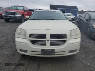 2005 Dodge Magnum RT with VIN 2D8GV58245H683148, listed as a Copart auction lot 52920375 with 315,291 mi miles and Clean Title. Bid and sale history available at DreamBid. Image 5.