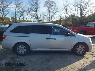2011 Honda Odyssey LX с VIN 5FNRL5H2XBB023100, выставлен на аукционе IAAI как лот 41605637 с пробегом 241 955 миль миль и . История ставок и продаж доступна на DreamBid. Изображение 13.