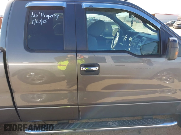 2011 Ford F-150 XL with VIN 1FTEX1CM0BFA28287, listed as a IAAI auction lot 41646969 with 160,182 mi miles. Bid and sale history available at carsss.com. Image 13.