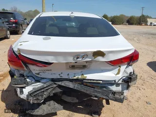 2018 Hyundai Elantra SEL with VIN 5NPD84LF0JH365185, listed as a IAAI auction lot 41914141 with 77,119 mi miles. Bid and sale history available at carsss.com. Image 16.