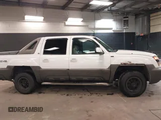 2005 Chevrolet Avalanche LS z VIN 3GNGK22G05G118929, wystawiony jako IAAI lot #42364988 z przebiegiem 280 772 mil mil oraz . Historia ofert i sprzedaży dostępna na DreamBid. Obrazek 13.